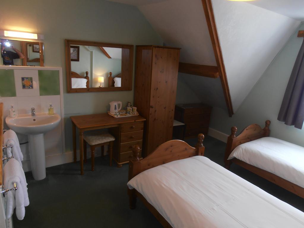אוקהמפטון Meadowlea Guest House חדר תמונה
