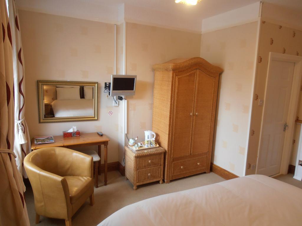 אוקהמפטון Meadowlea Guest House חדר תמונה
