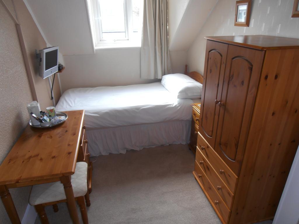 אוקהמפטון Meadowlea Guest House חדר תמונה