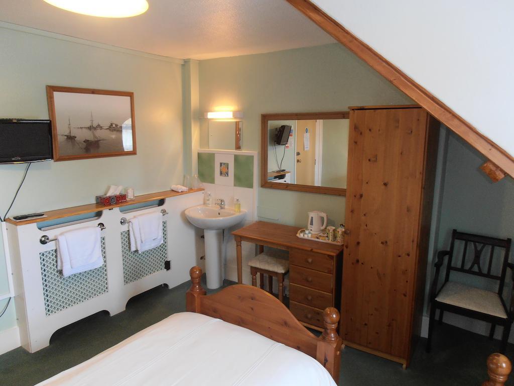 אוקהמפטון Meadowlea Guest House חדר תמונה